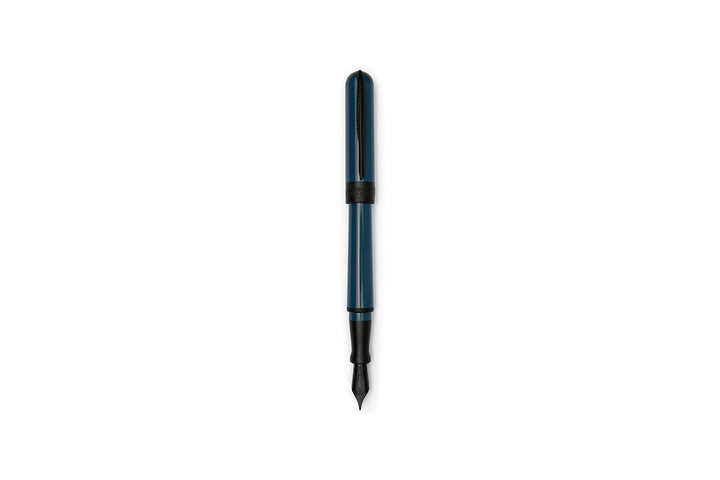 Pineider Avatar UR Blu Lapis Opaca Penna Stilografica Finiture Nero Matt