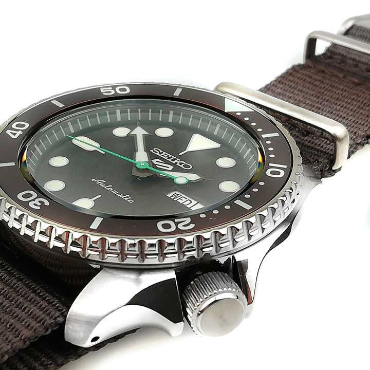 Orologio Seiko 5 Sport Nato Automatico Quadrante Bordeaux SRPD85K1 Uomo Donna 42.5mm Nuovo