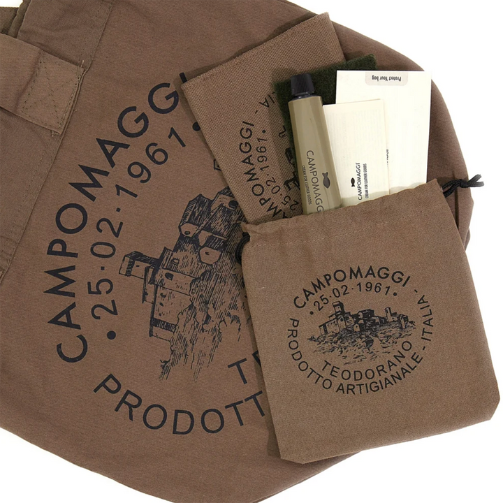 Campomaggi Beauty case Santarcangelo in pelle nera con doppia cerniera e manico