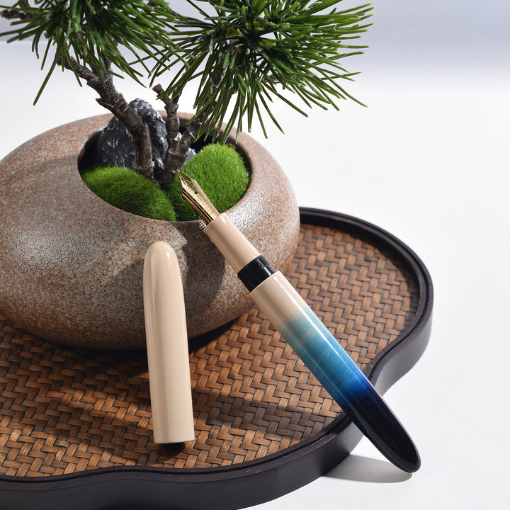 Qianyu Penna Stilografica The Waves Akebo no-nuri Gentlemanly