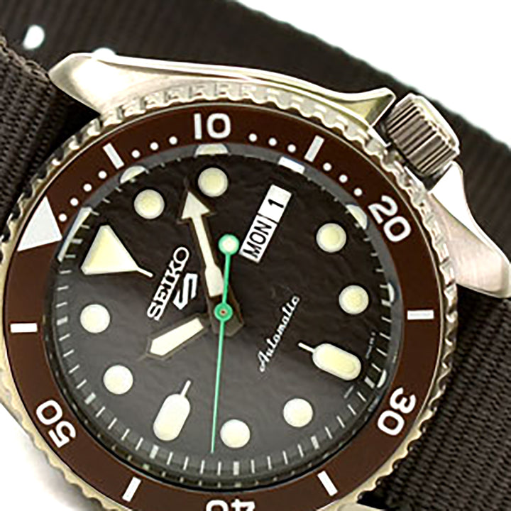 Orologio Seiko 5 Sport Nato Automatico Quadrante Bordeaux SRPD85K1 Uomo Donna 42.5mm Nuovo